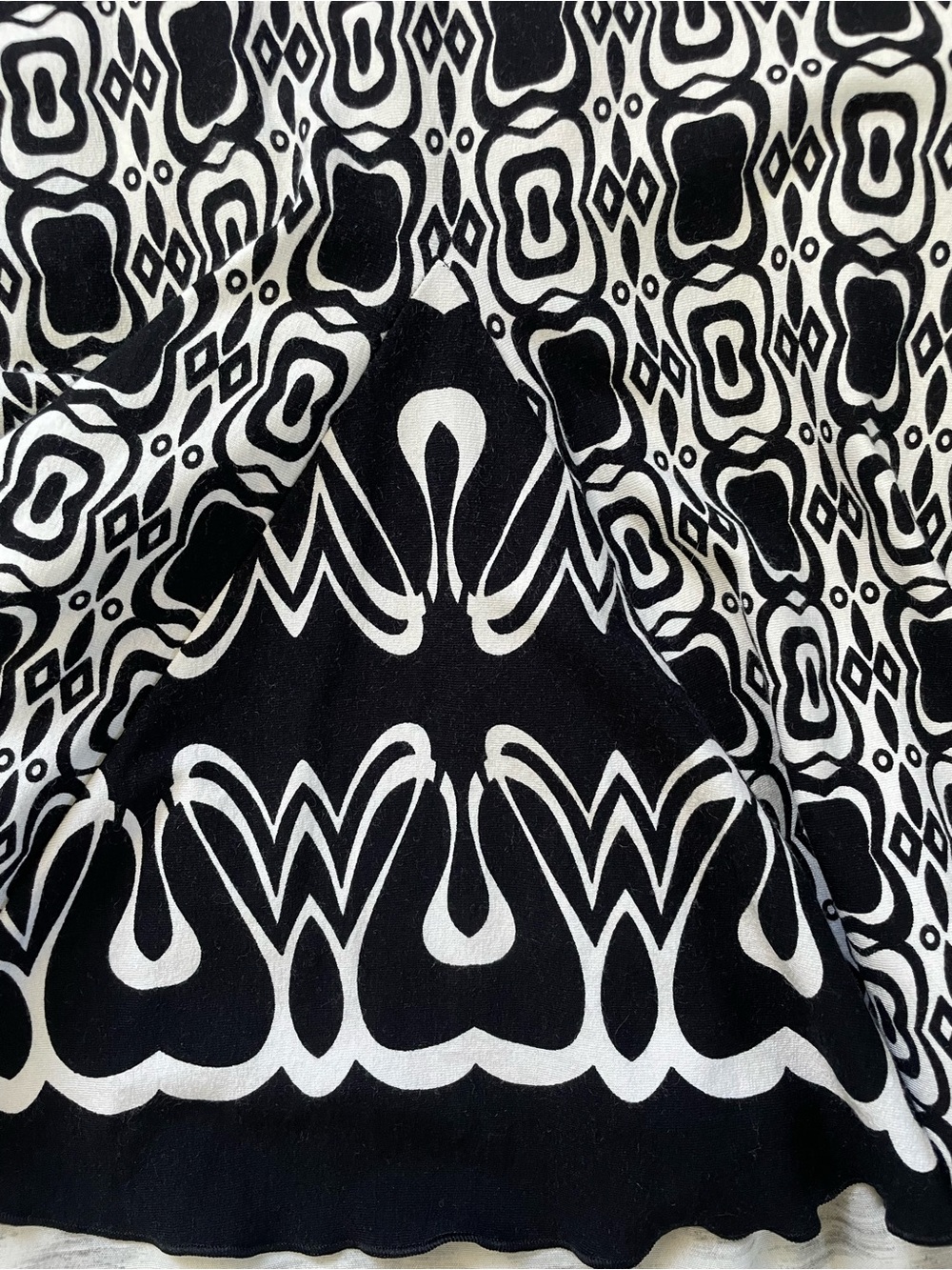 Tribal Black and White Skirt - Picture 3 of 4